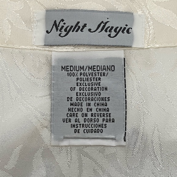 Night-Magic - Vintage Ivory Sateen Button Up Pajama Top. Size Medium. - Picture 3 of 4